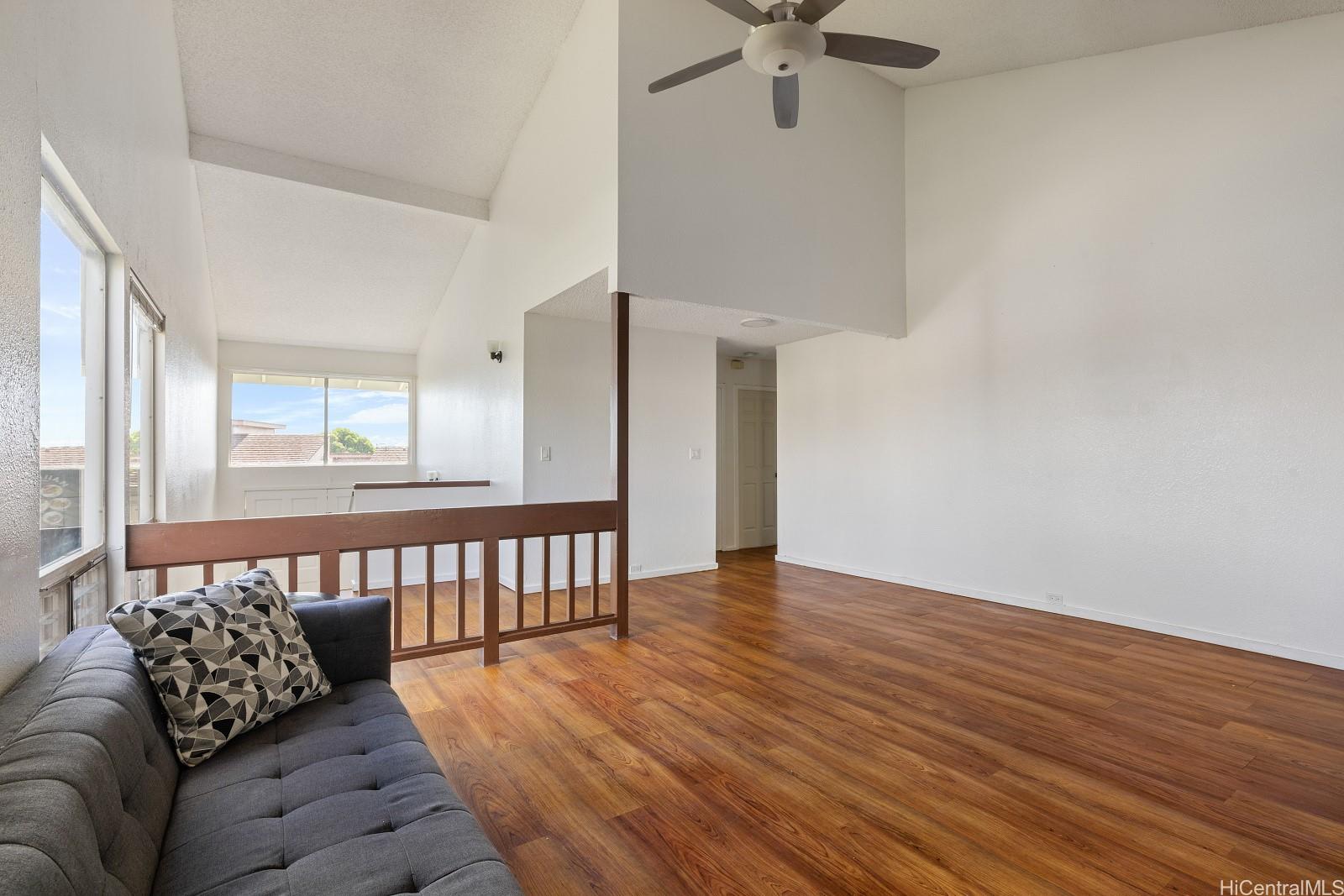 98-524  Lulu Place Newtown, PearlCity home - photo 11 of 25