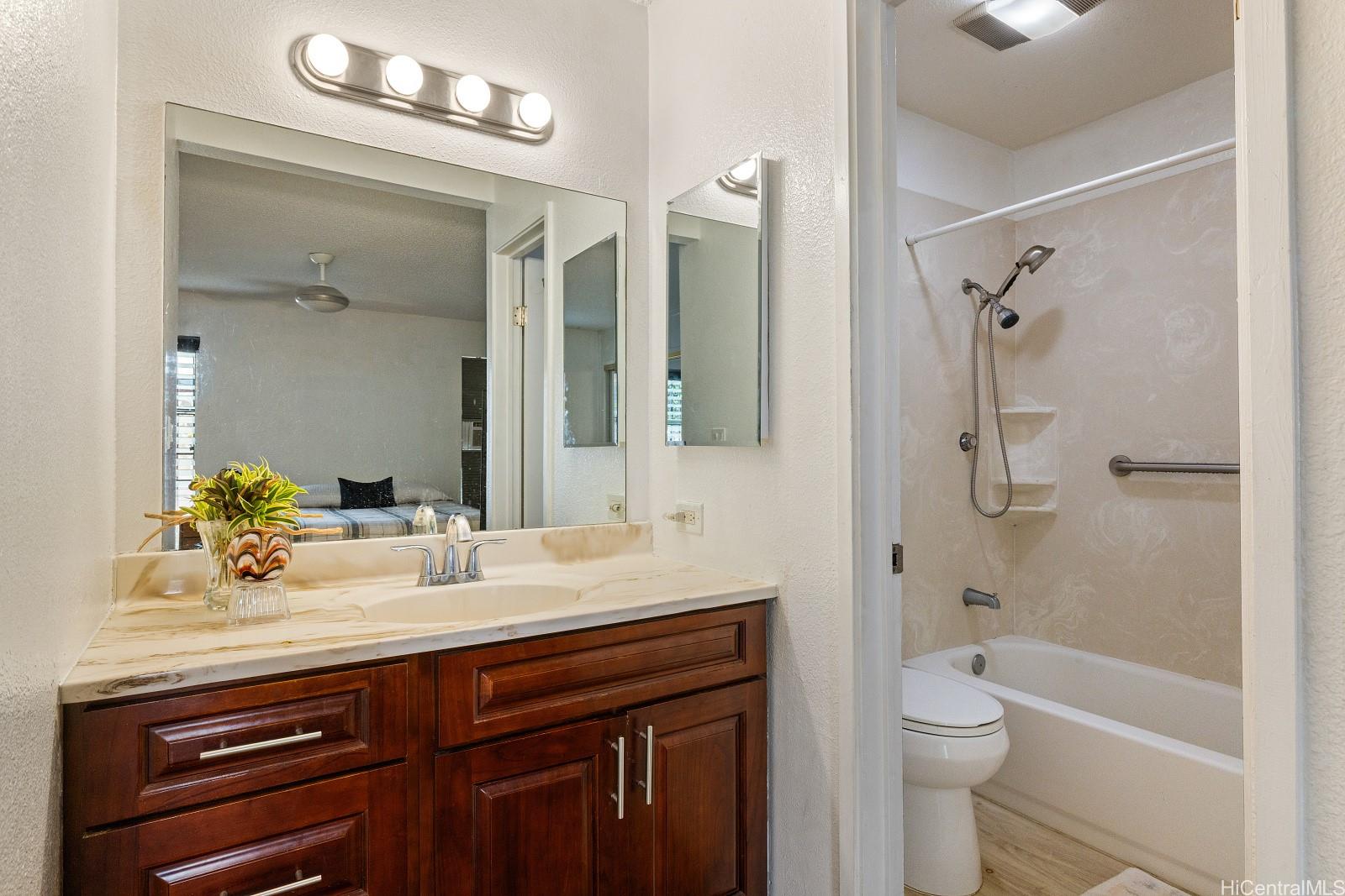 98-524  Lulu Place Newtown, PearlCity home - photo 15 of 25