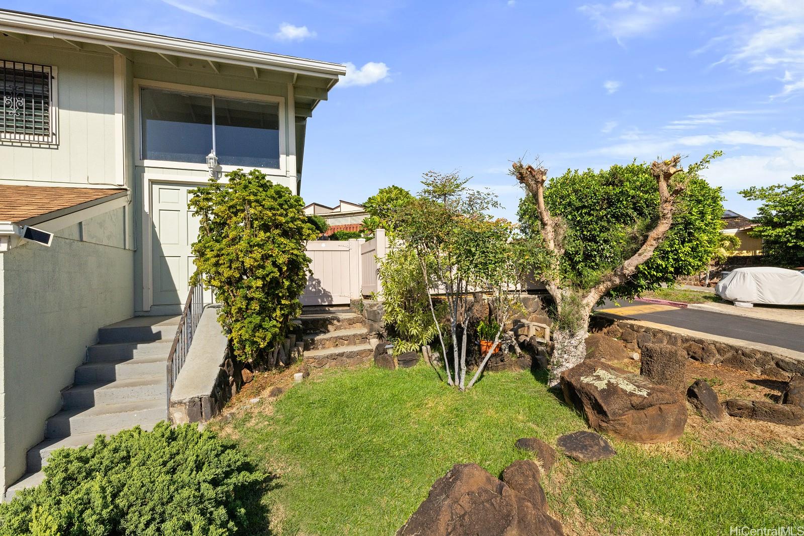 98-524  Lulu Place Newtown, PearlCity home - photo 22 of 25