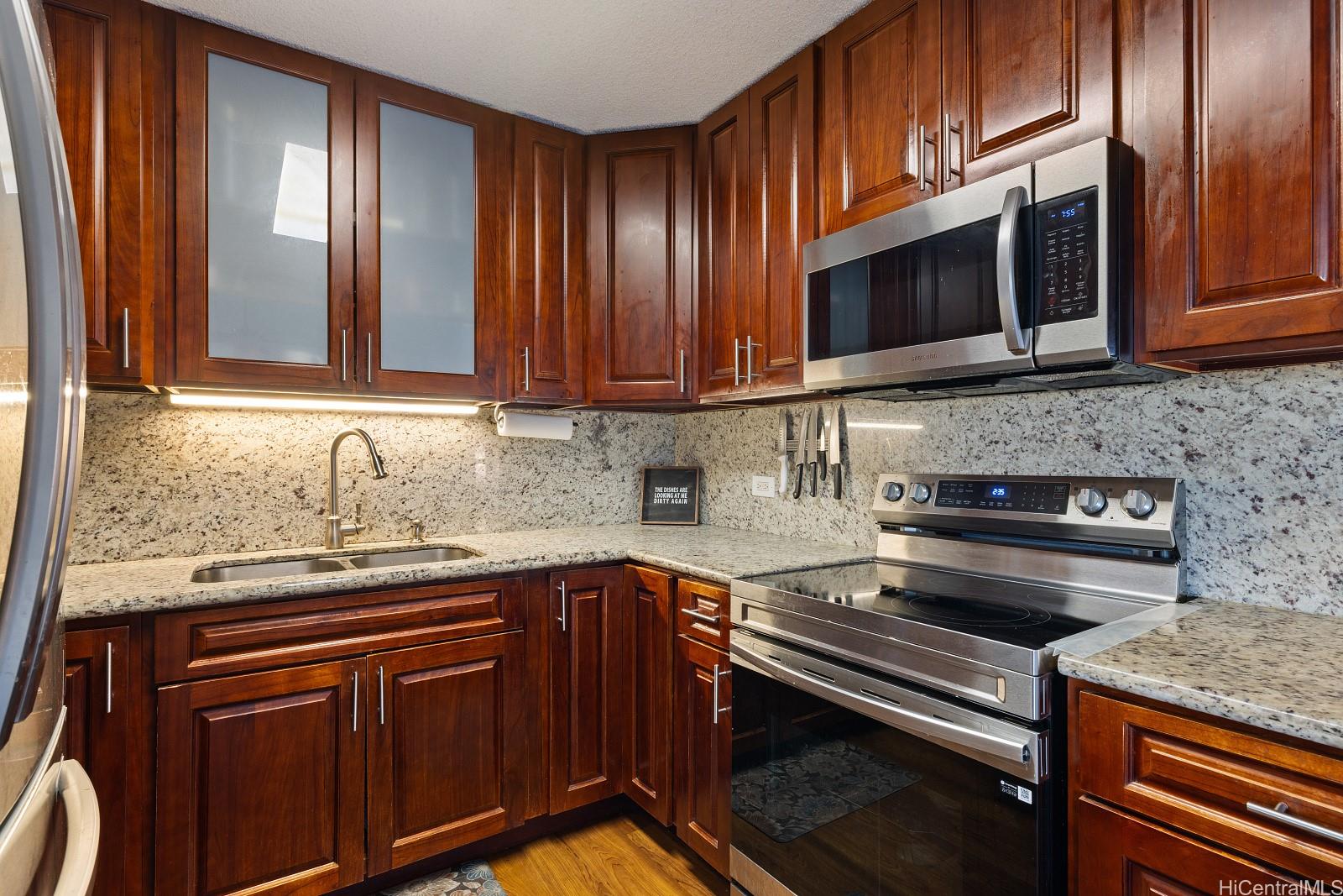 98-524  Lulu Place Newtown, PearlCity home - photo 10 of 25