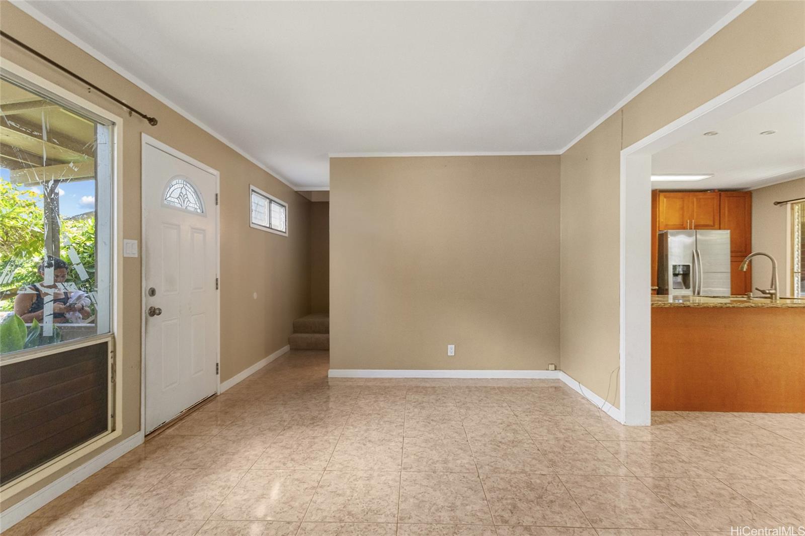 98-525 Kamahao Place townhouse # 27, Pearl City, Hawaii - photo 3 of 23