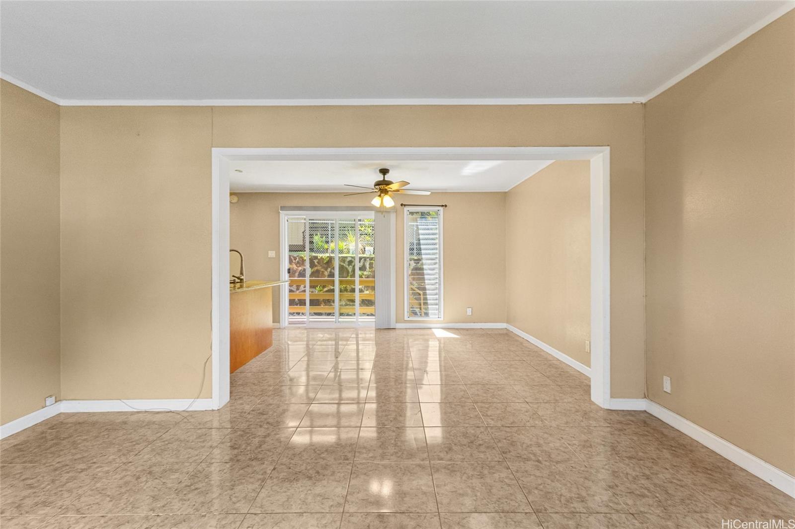 98-525 Kamahao Place townhouse # 27, Pearl City, Hawaii - photo 9 of 23