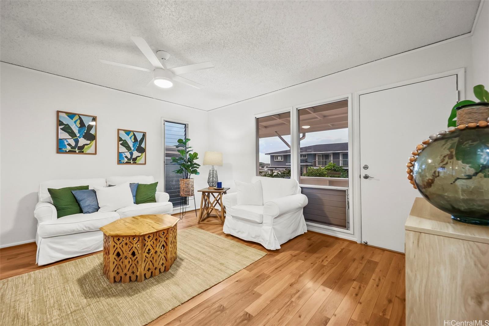 98-555  Hoohulili Street Waiau, PearlCity home - photo 7 of 23