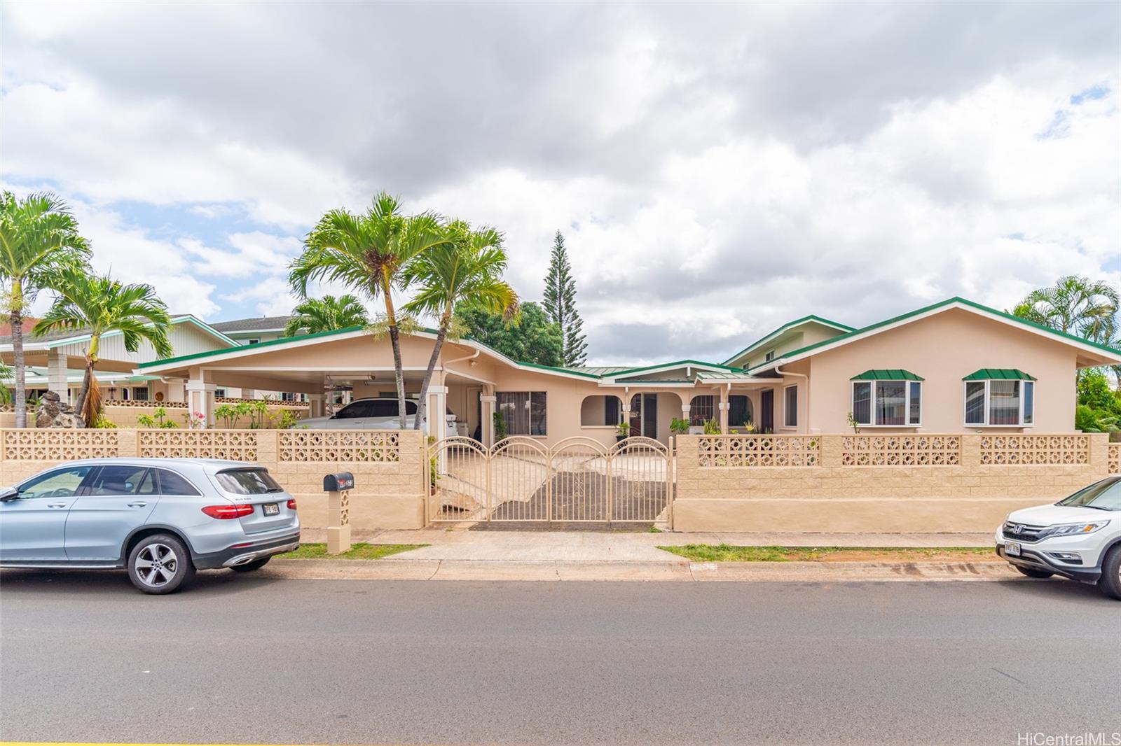 98573 Kaamilo Street , Aiea, Hi 96701 Aiea Heights