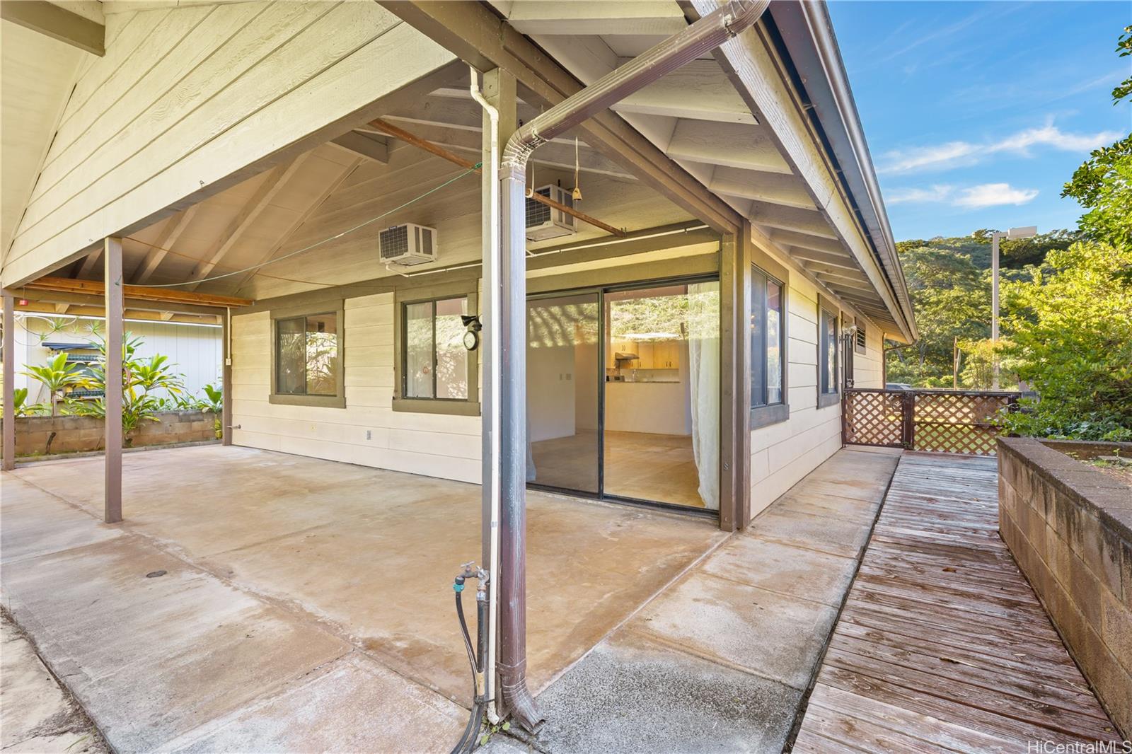 98-582  Kilinoe Street Newtown, PearlCity home - photo 22 of 24