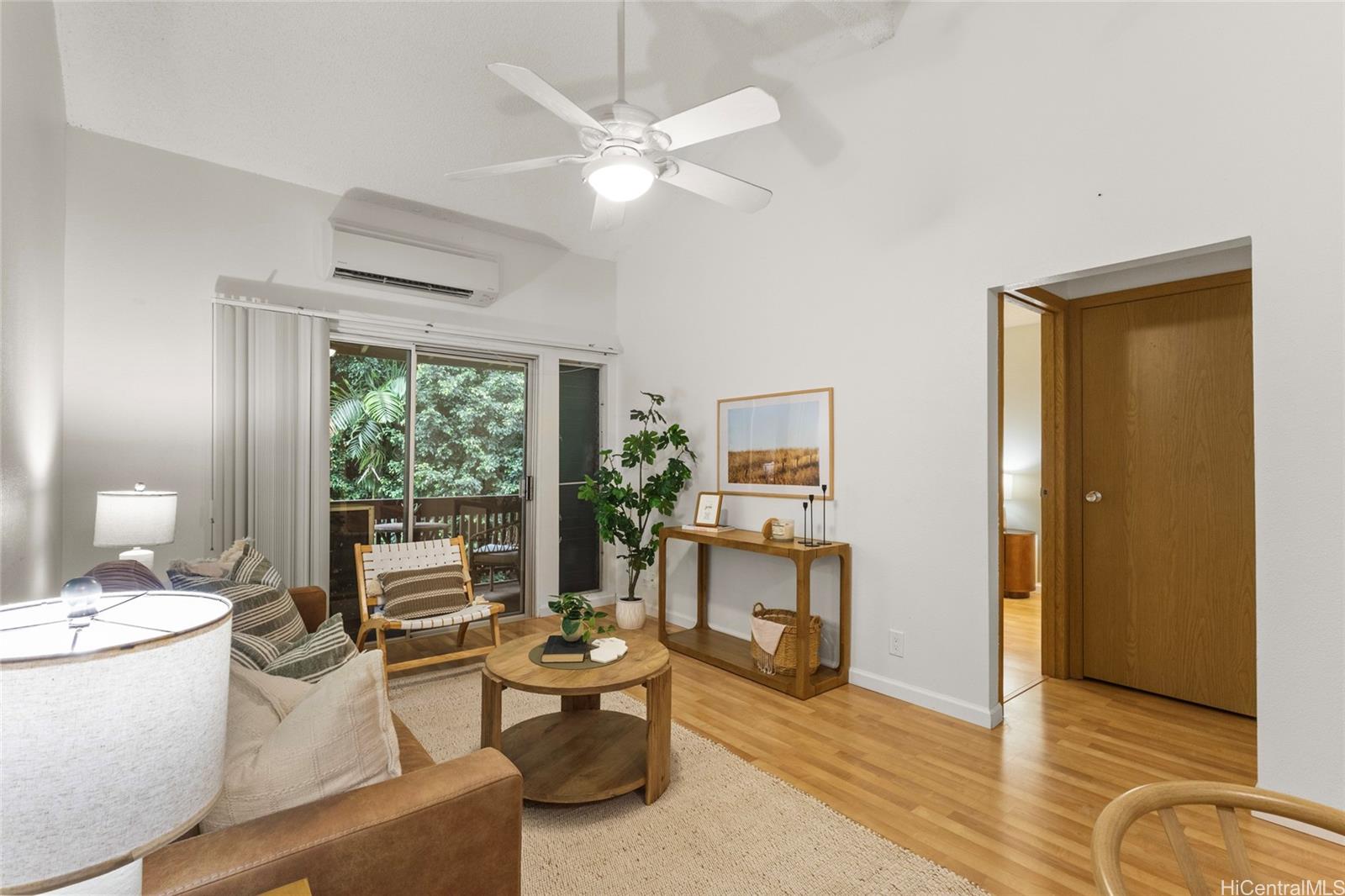 Newtown Meadows condo # 8B2, Aiea, Hawaii - photo 6 of 20