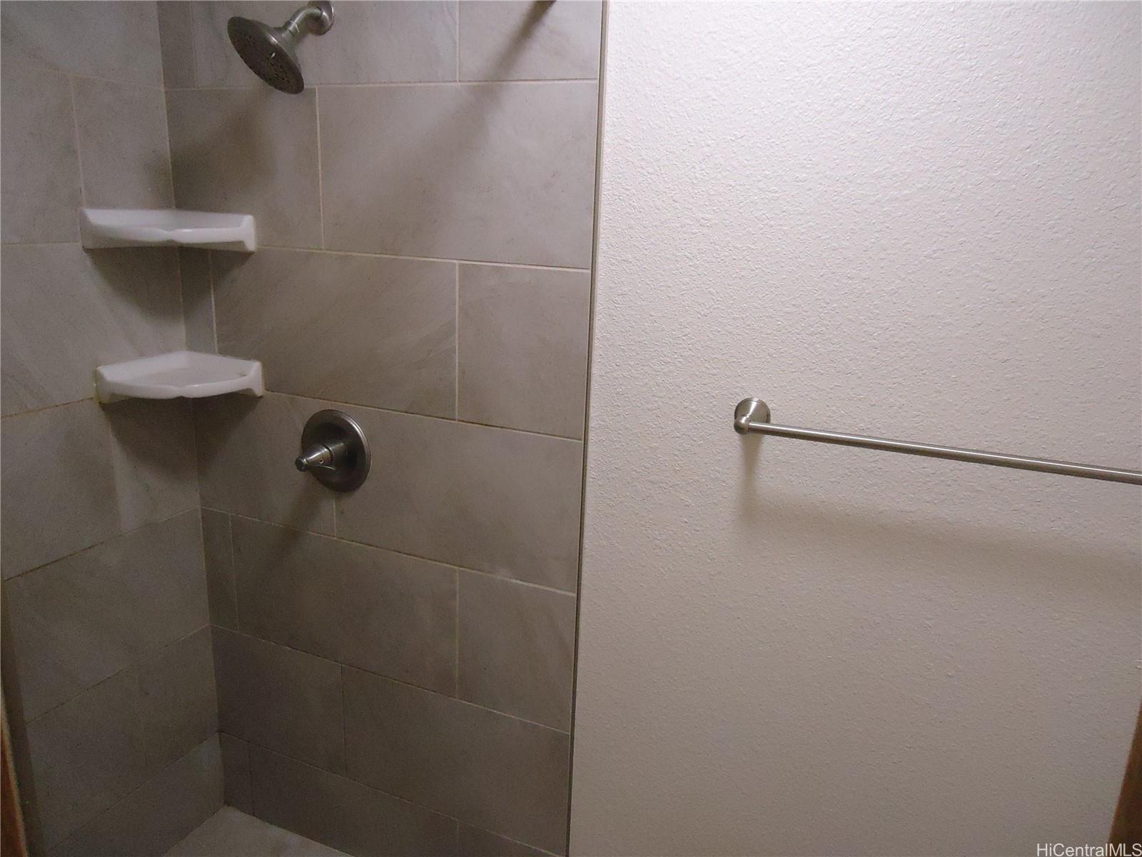 98-619 Kilinoe St Aiea - Rental - photo 15 of 17