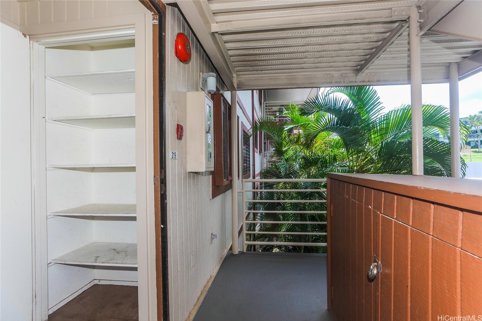 98-630 Moanalua Loop townhouse # 219, Aiea, Hawaii - photo 10 of 11