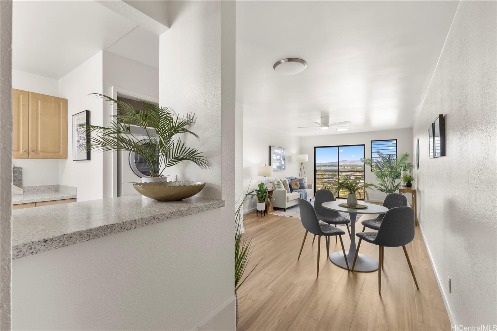 Pearl Horizons 1 condo # 226, Aiea, Hawaii - photo 3 of 25