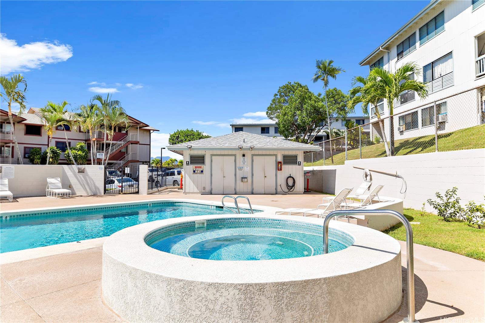 Pearl Horizons 1 condo # 226, Aiea, Hawaii - photo 23 of 25