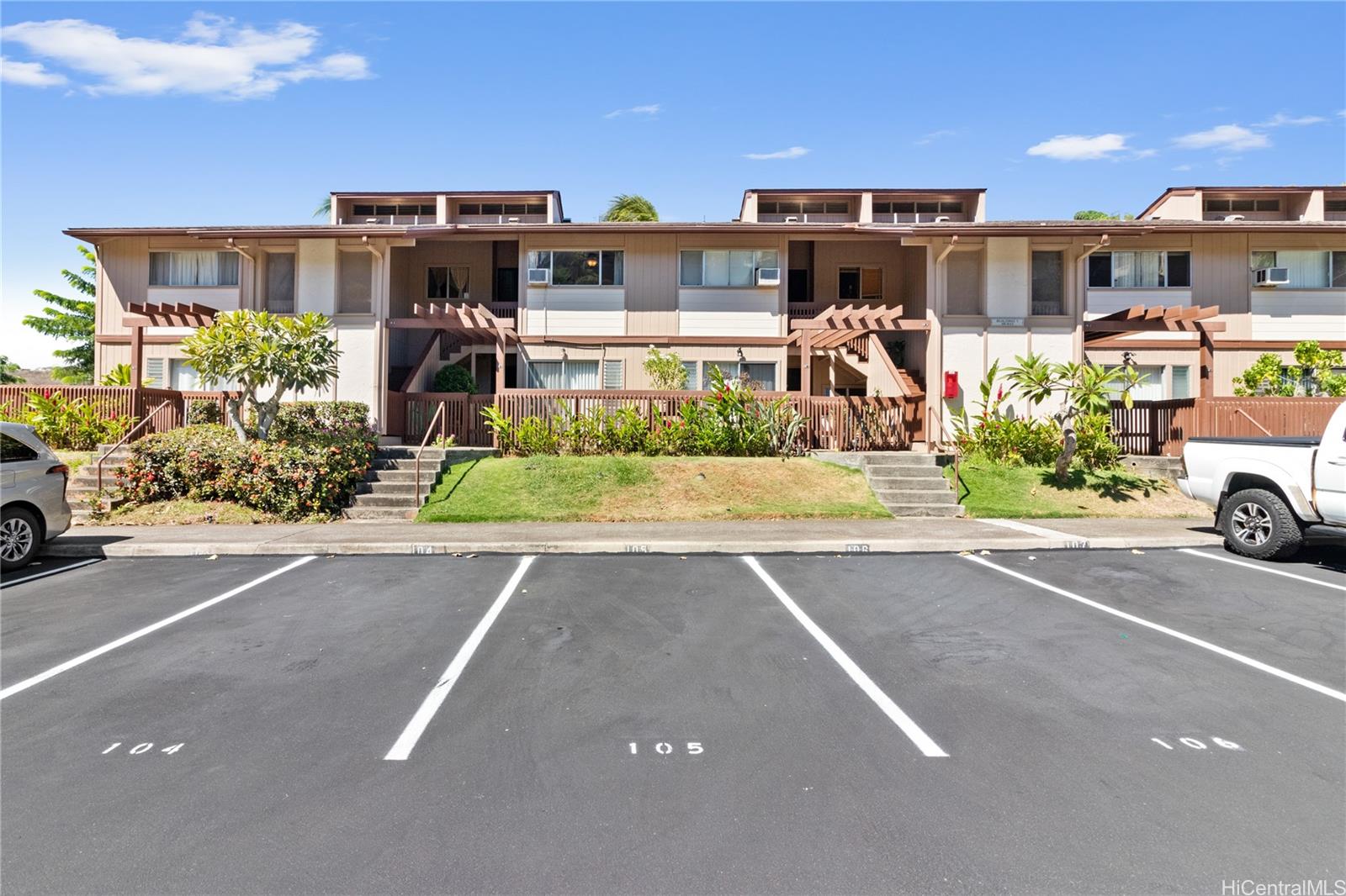 Newtown Assn townhouse # 1B2, Aiea, Hawaii - photo 12 of 16