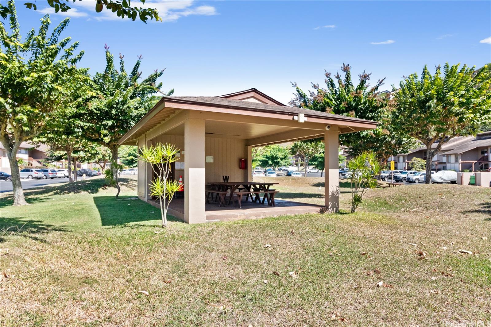 Newtown Assn townhouse # 1B2, Aiea, Hawaii - photo 15 of 16