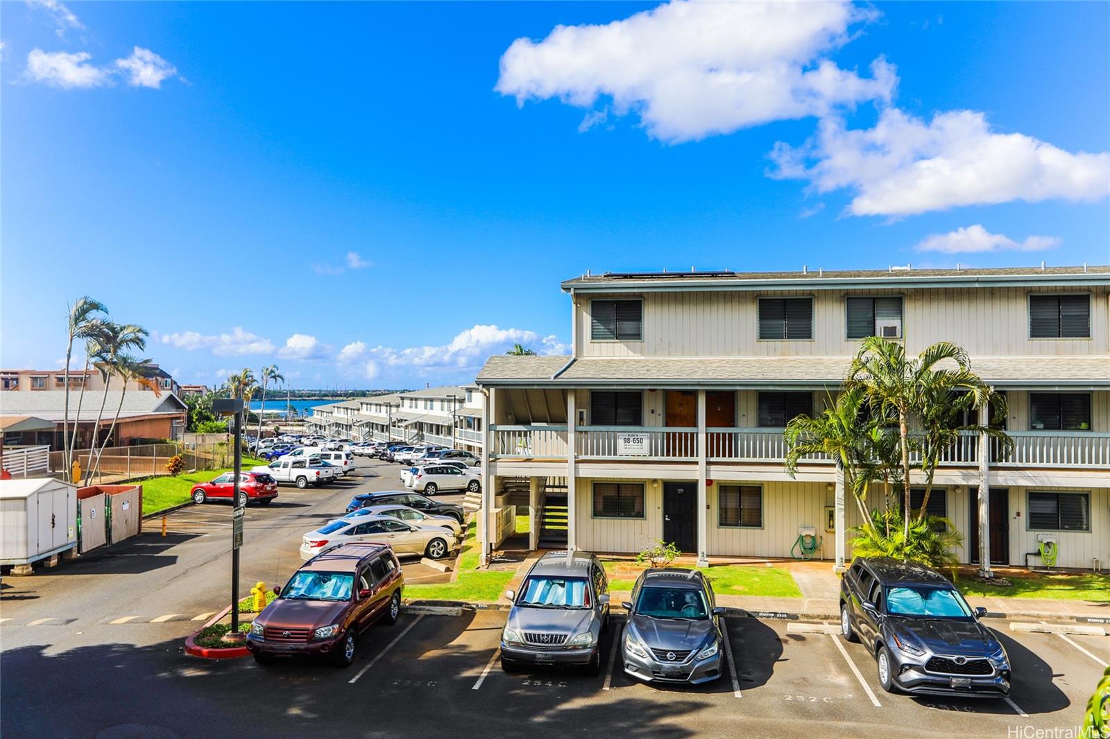 Pearl Horizons 3A condo # 2041, Aiea, Hawaii - photo 21 of 24