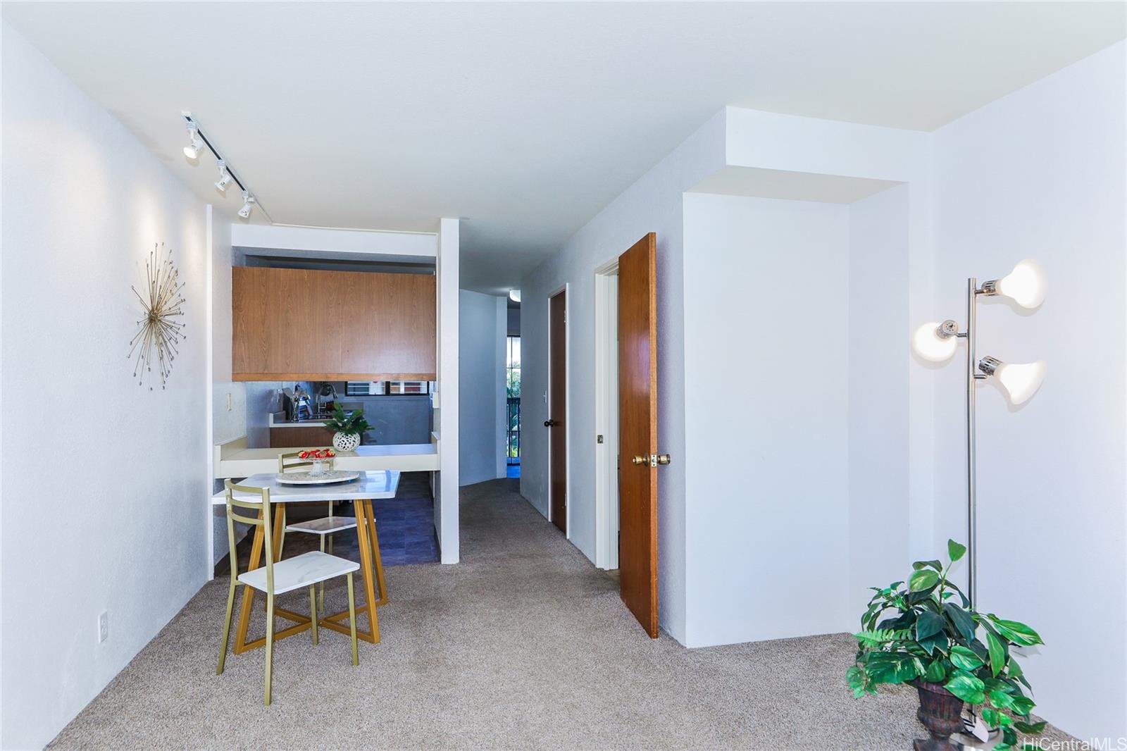 Pearl Horizons 3A condo # 2041, Aiea, Hawaii - photo 7 of 24