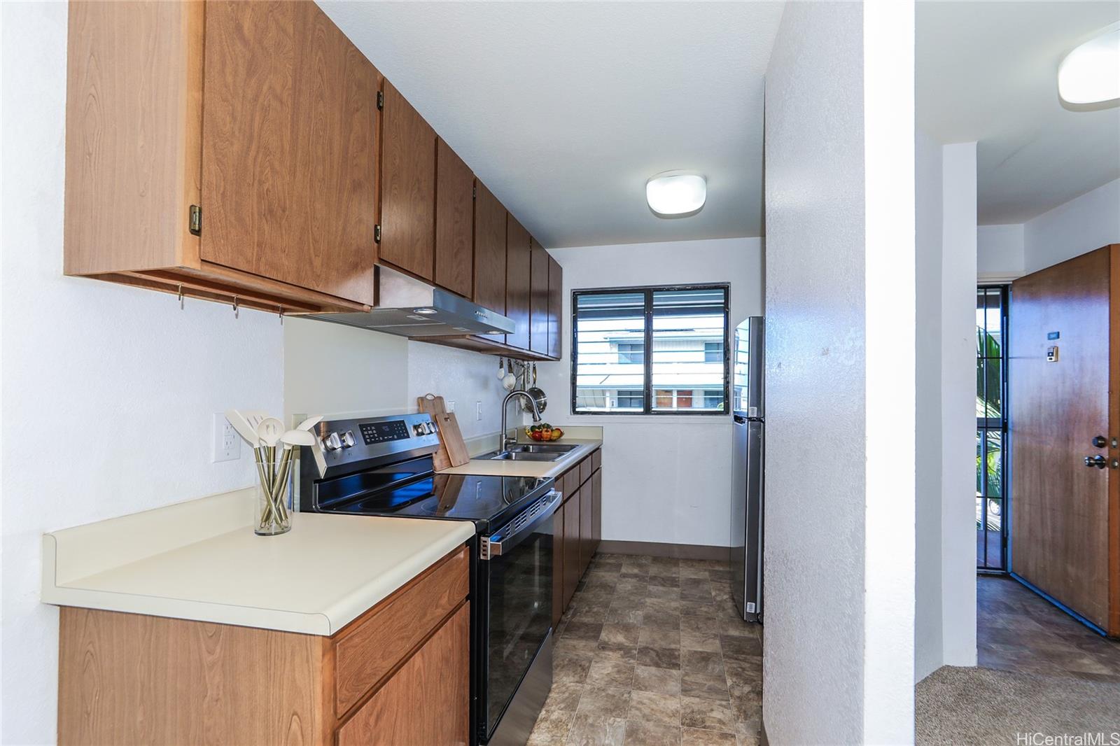 Pearl Horizons 3A condo # 2041, Aiea, Hawaii - photo 8 of 24