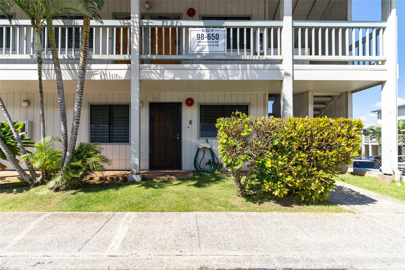 Pearl Horizons 3B condo # 138, Aiea, Hawaii - photo 3 of 25