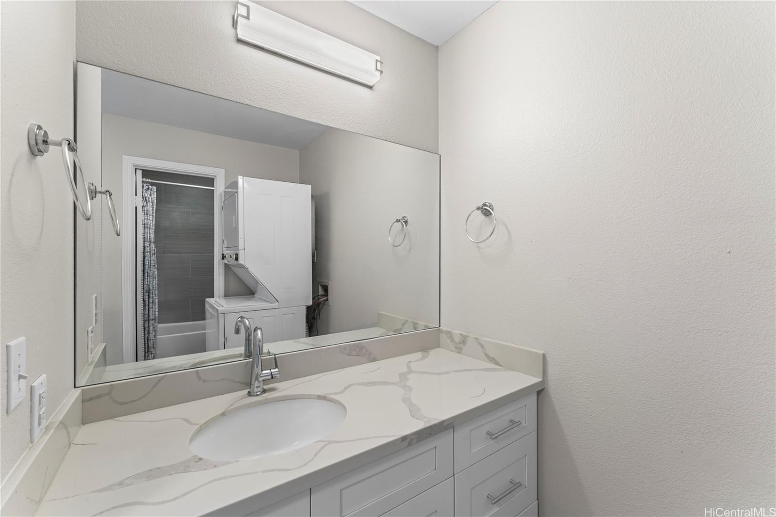 Pearl Horizons 2B condo # 277, Aiea, Hawaii - photo 15 of 25