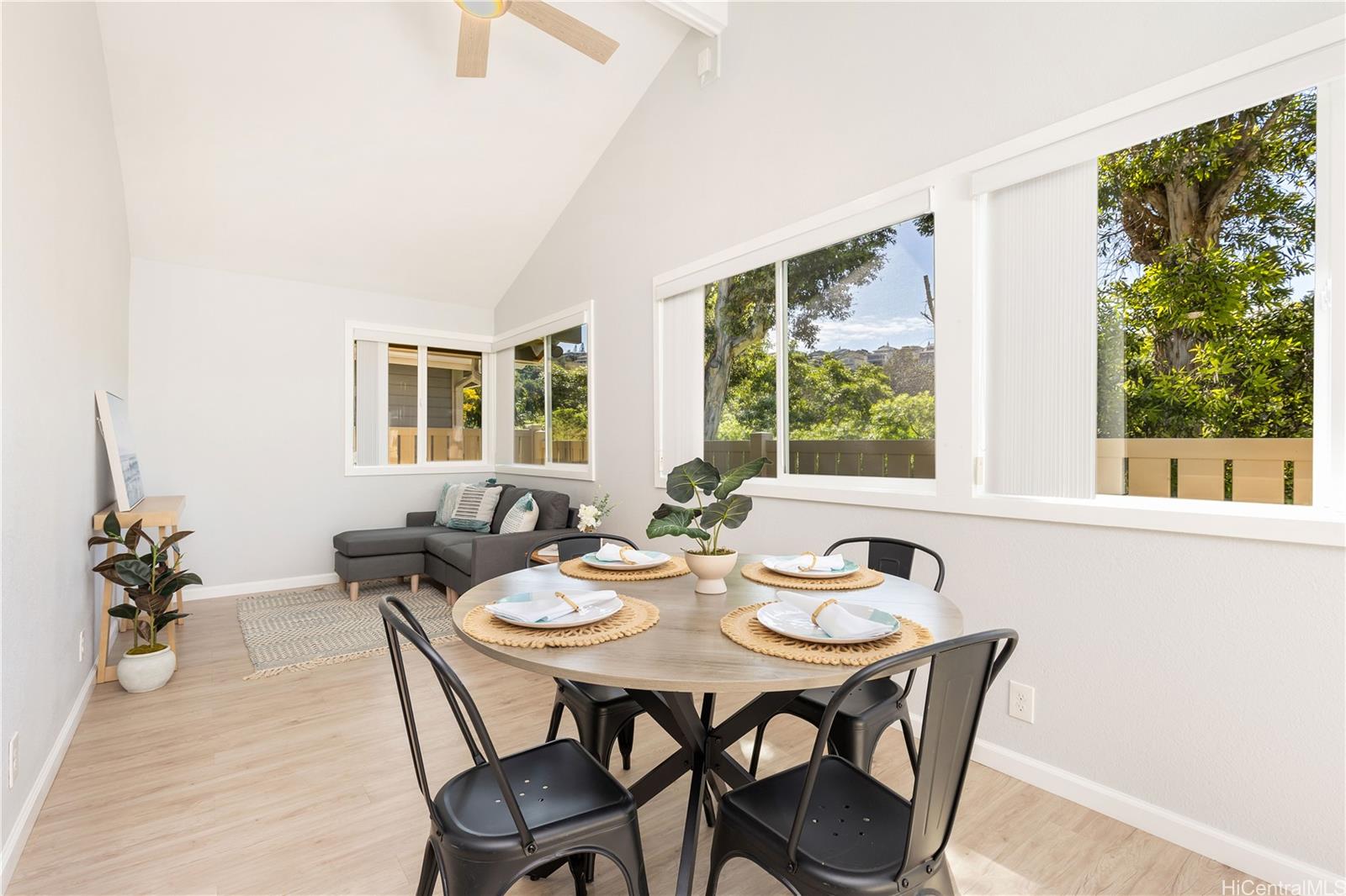 98-673  Lania Place Newtown, PearlCity home - photo 9 of 22