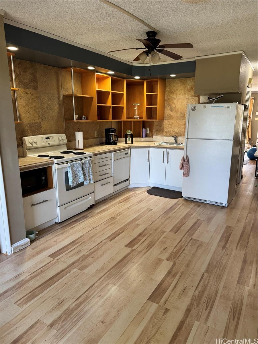 Ridgeway A condo # F, Aiea, Hawaii - photo 10 of 24