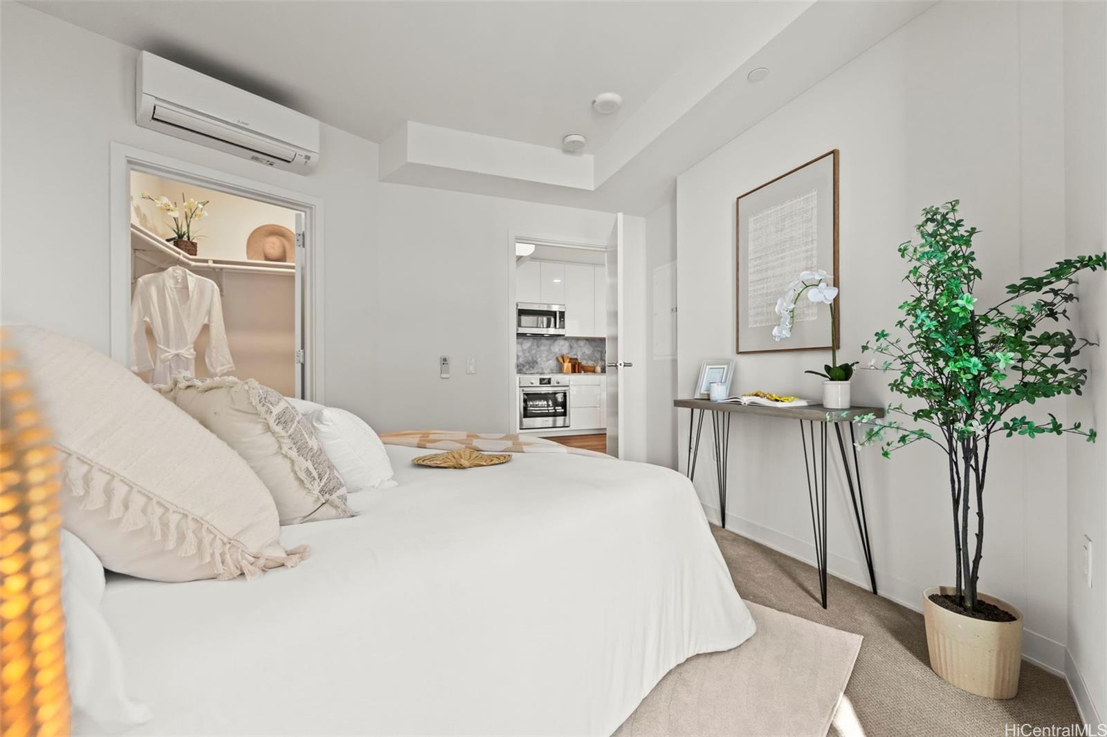 Aalii condo # 1004, Honolulu, Hawaii - photo 11 of 25