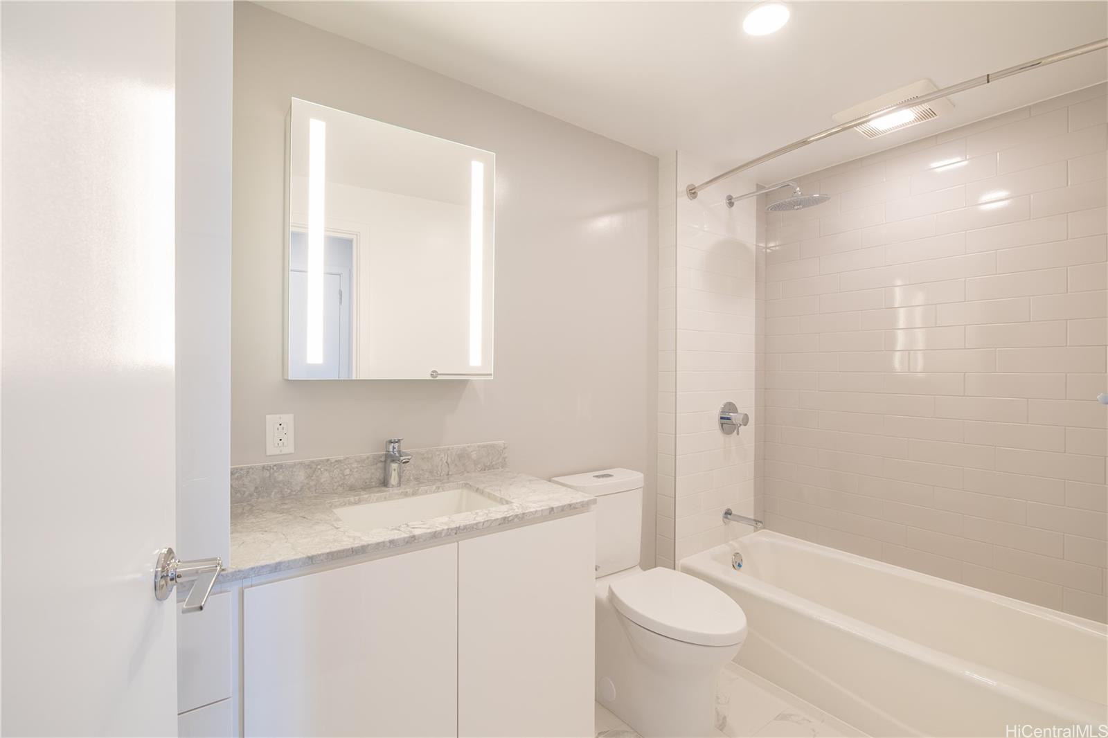 Aalii condo # 1113, Honolulu, Hawaii - photo 12 of 25