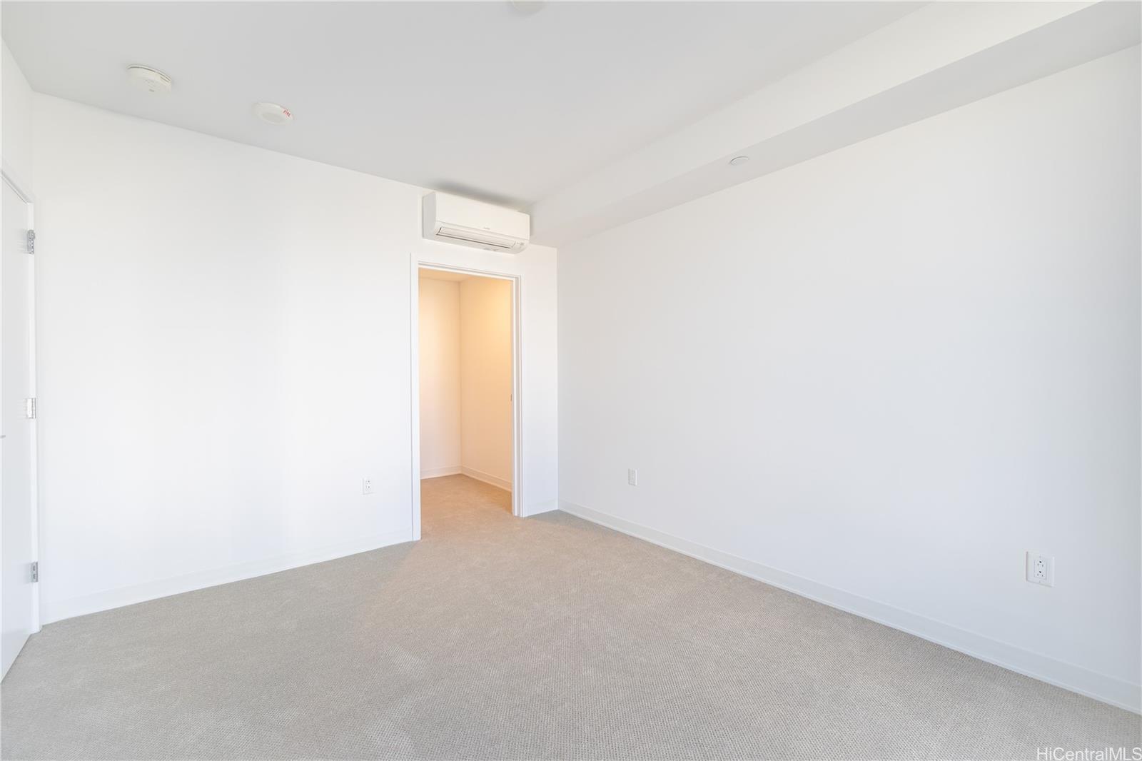 Aalii condo # 1113, Honolulu, Hawaii - photo 8 of 25