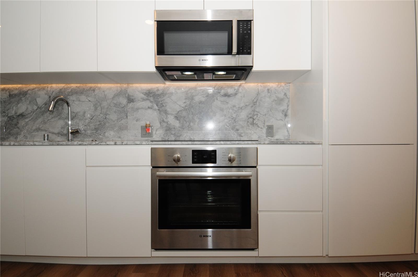 Aalii condo # 1208, Honolulu, Hawaii - photo 7 of 25