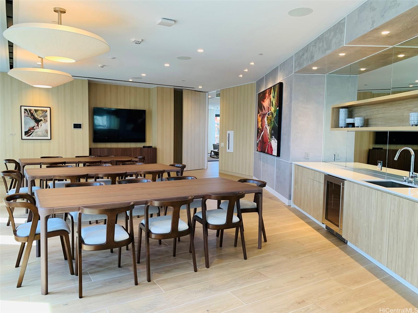 Aalii condo # 1303, Honolulu, Hawaii - photo 16 of 24