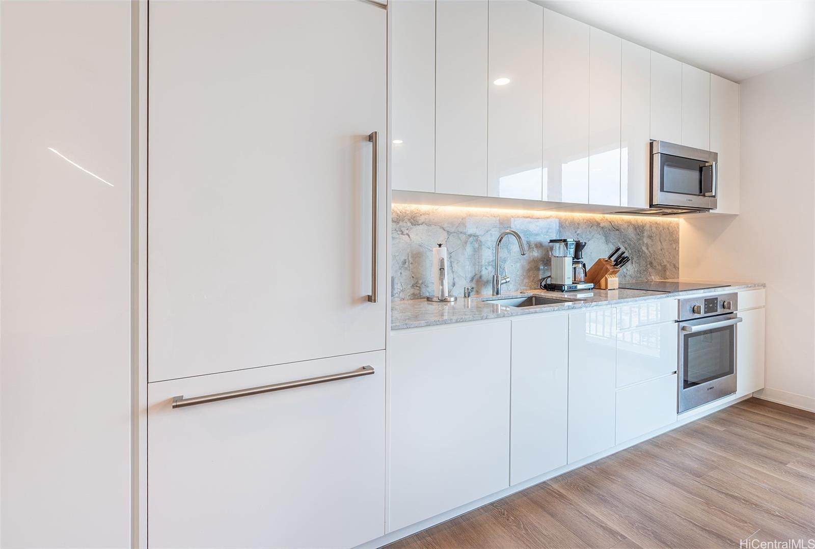 Aalii condo # 1303, Honolulu, Hawaii - photo 6 of 24