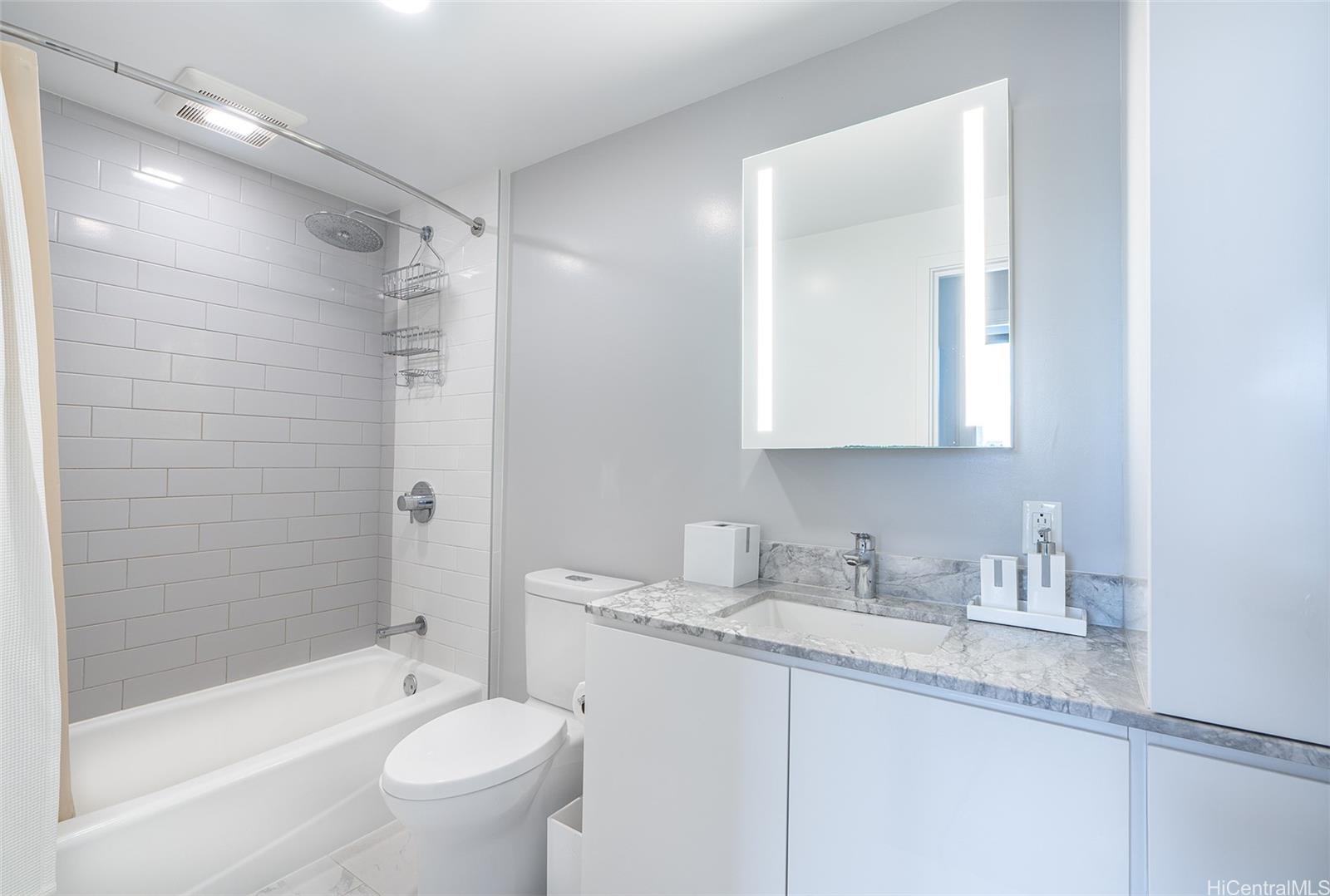 Aalii condo # 1303, Honolulu, Hawaii - photo 9 of 24