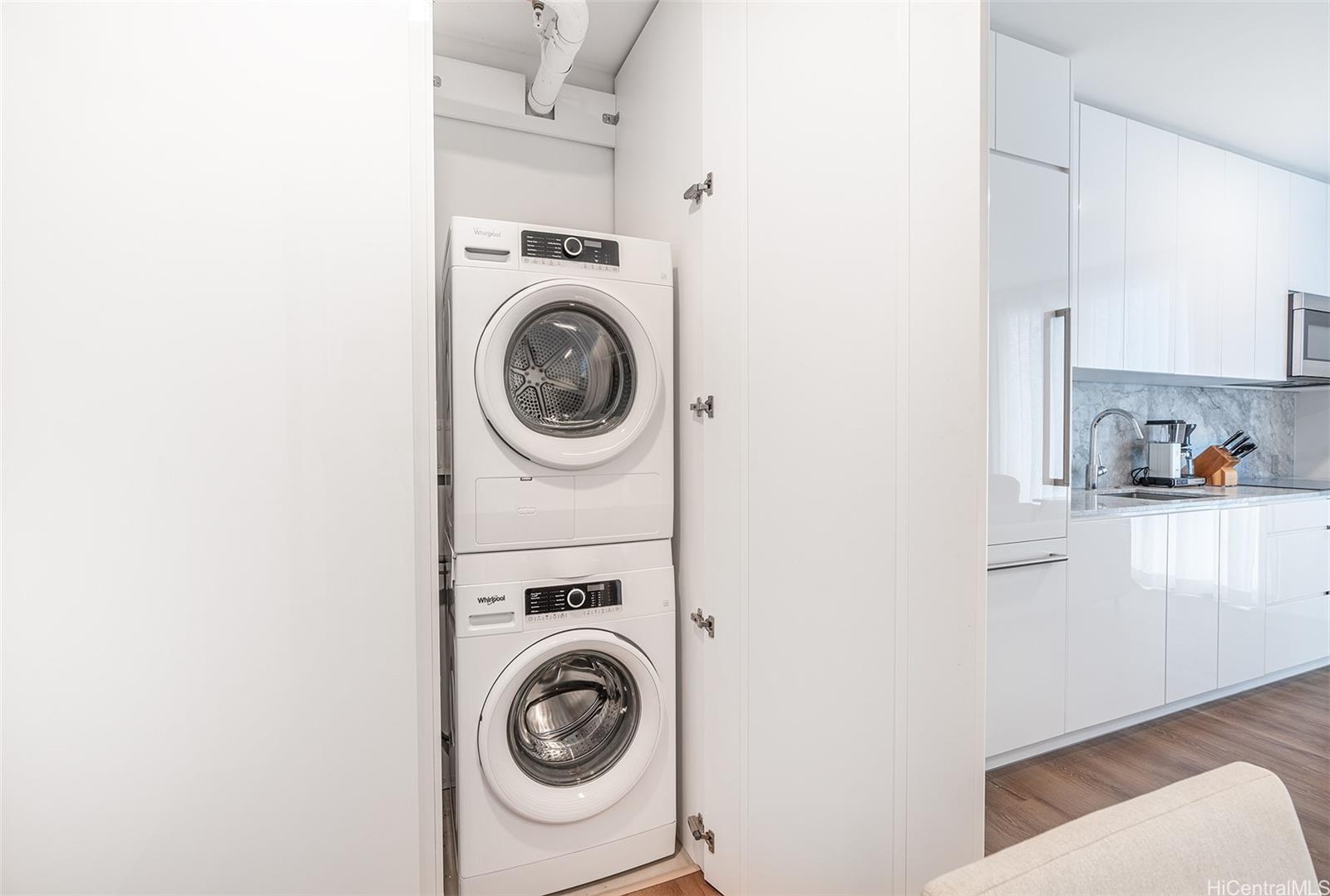 Aalii condo # 1303, Honolulu, Hawaii - photo 10 of 24