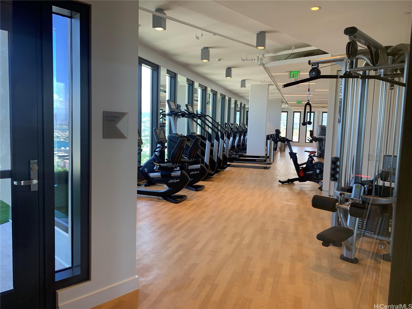 987 Queen Street Honolulu - Rental - photo 14 of 25