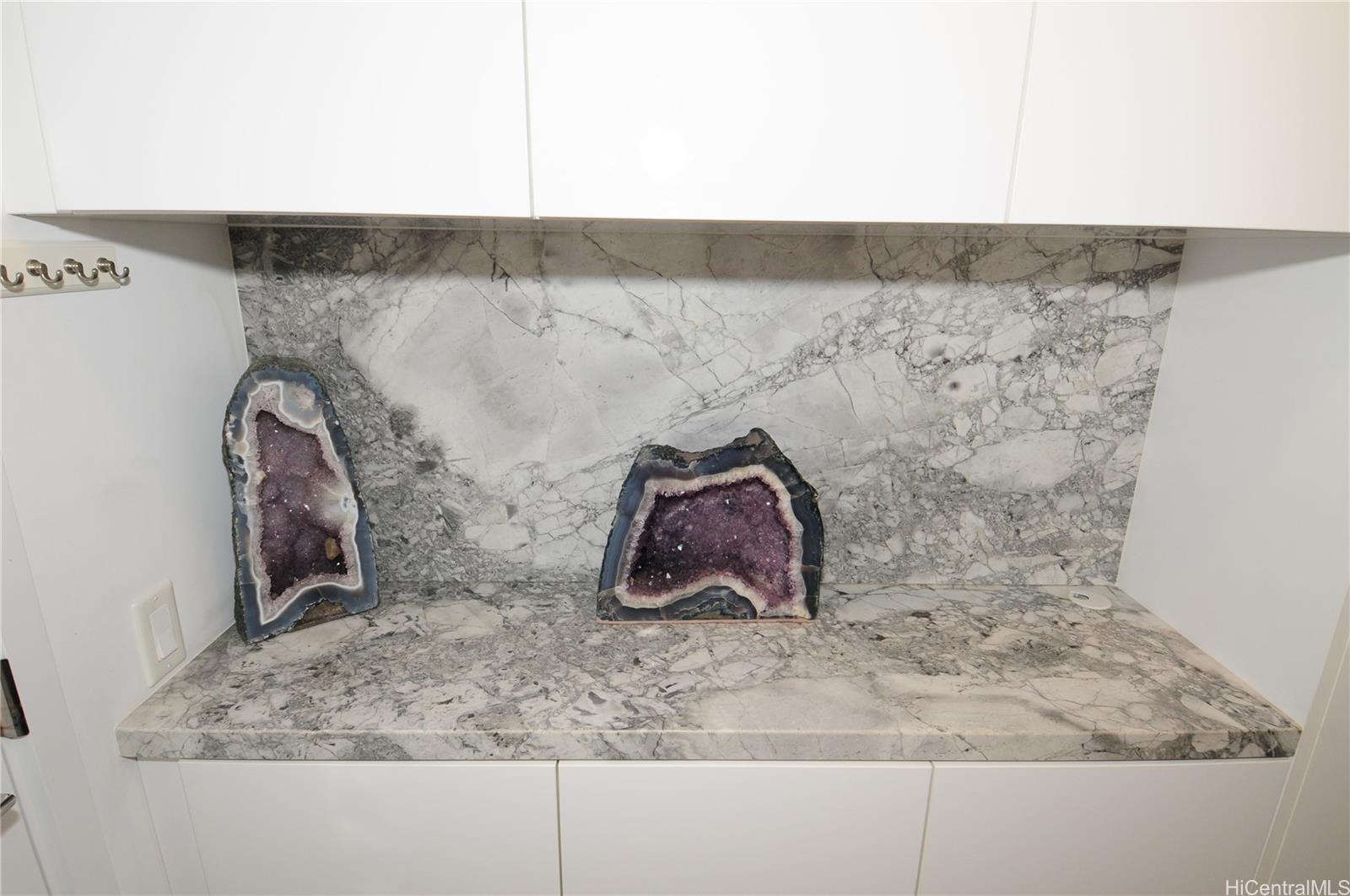 Aalii condo # 1612, Honolulu, Hawaii - photo 8 of 25