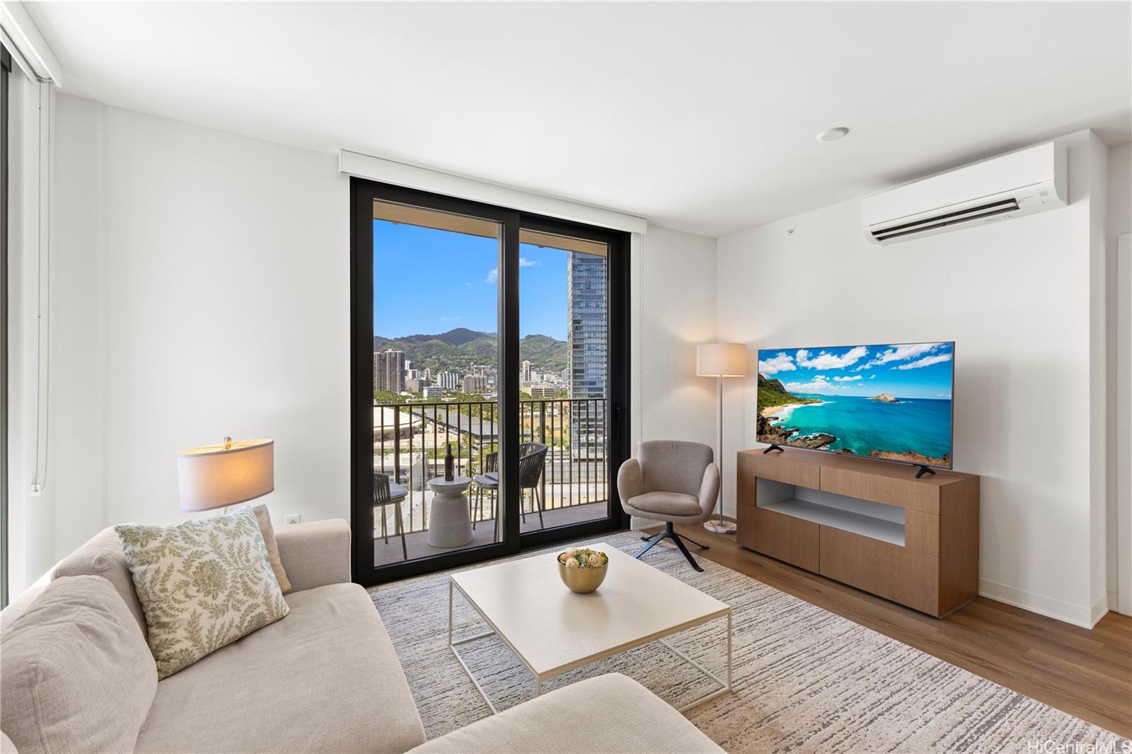 Aalii condo # 1615, Honolulu, Hawaii - photo 4 of 25