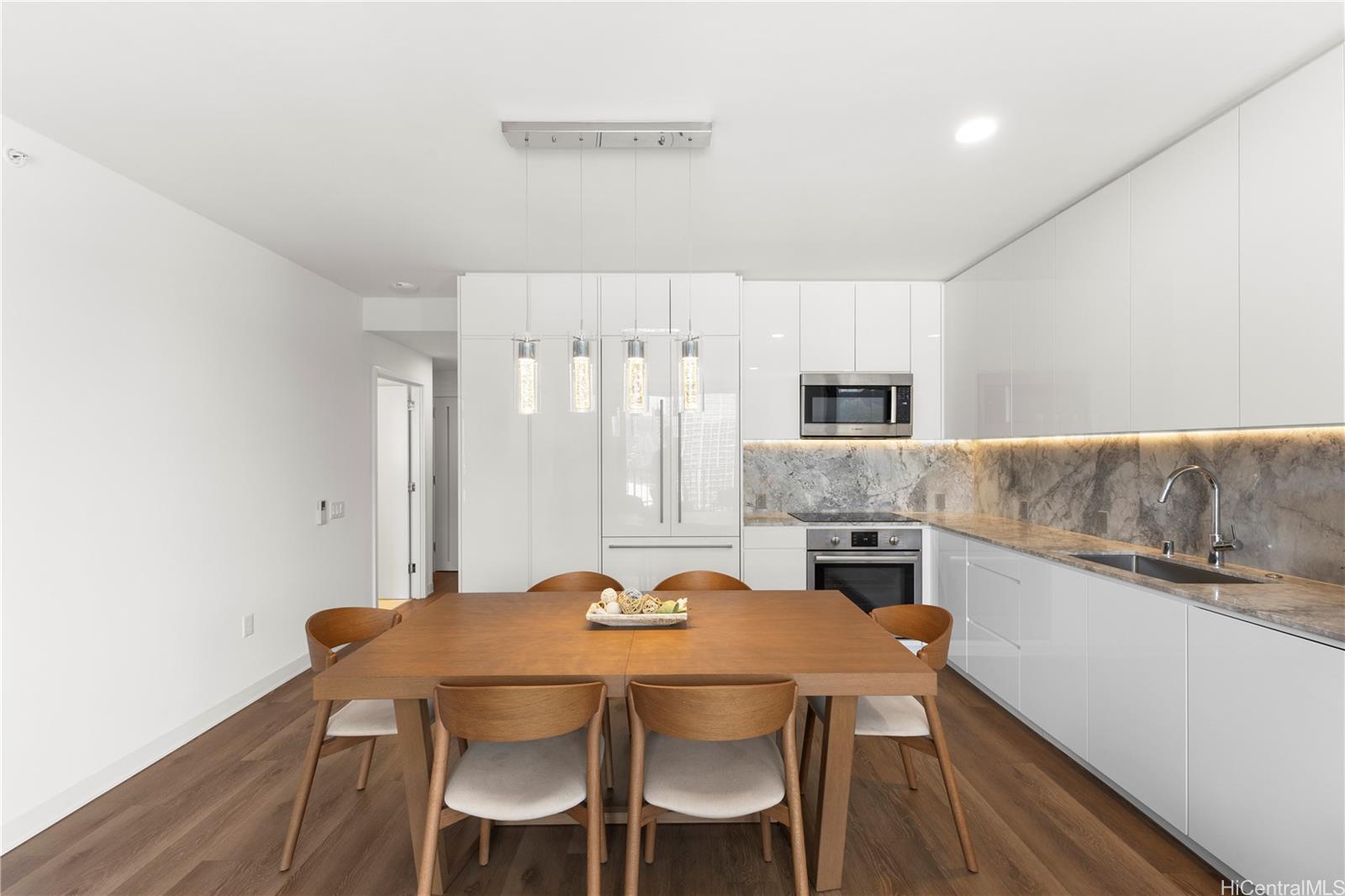 Aalii condo # 1615, Honolulu, Hawaii - photo 5 of 25