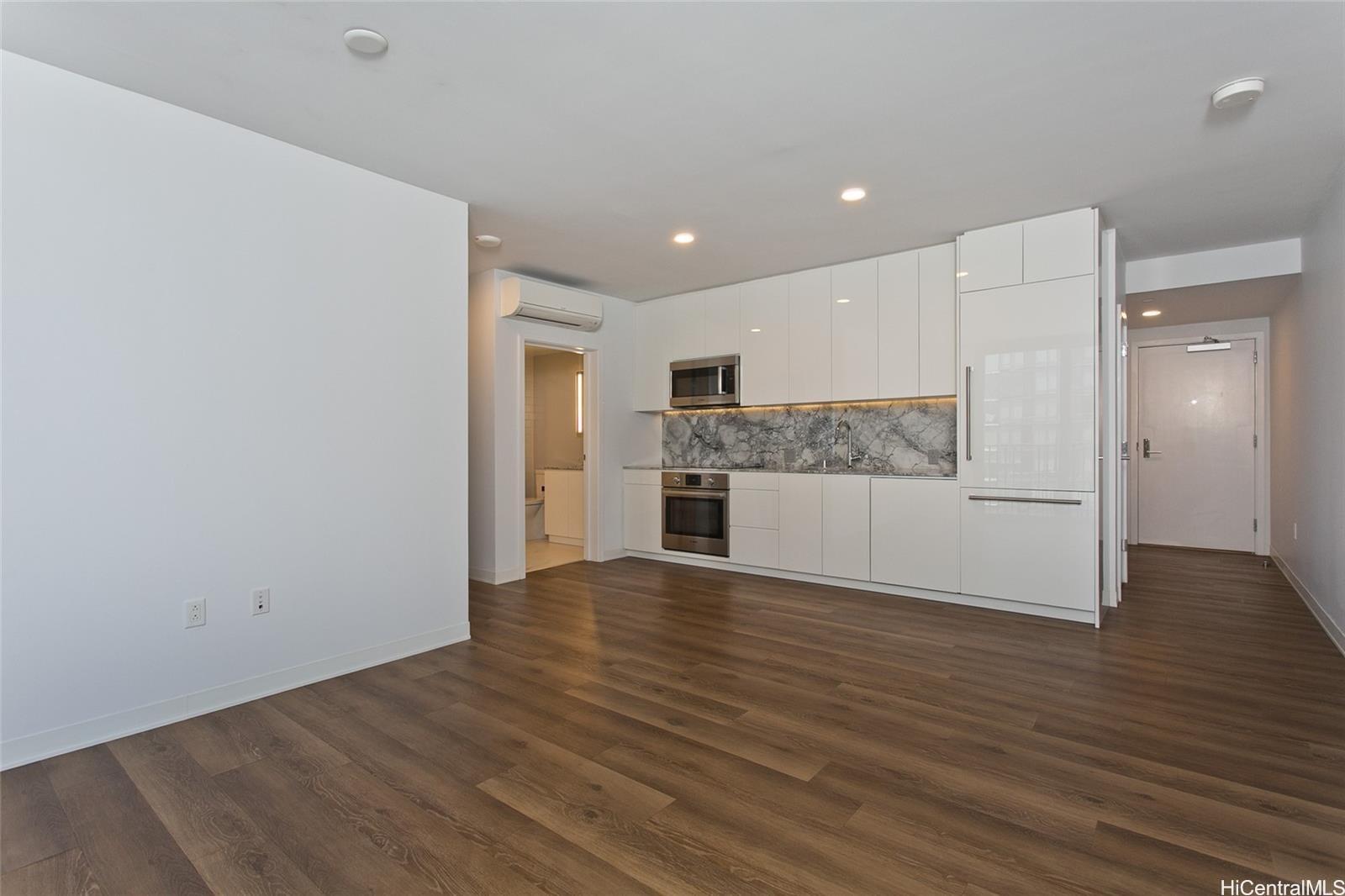 987 Queen Street Honolulu - Rental - photo 5 of 20