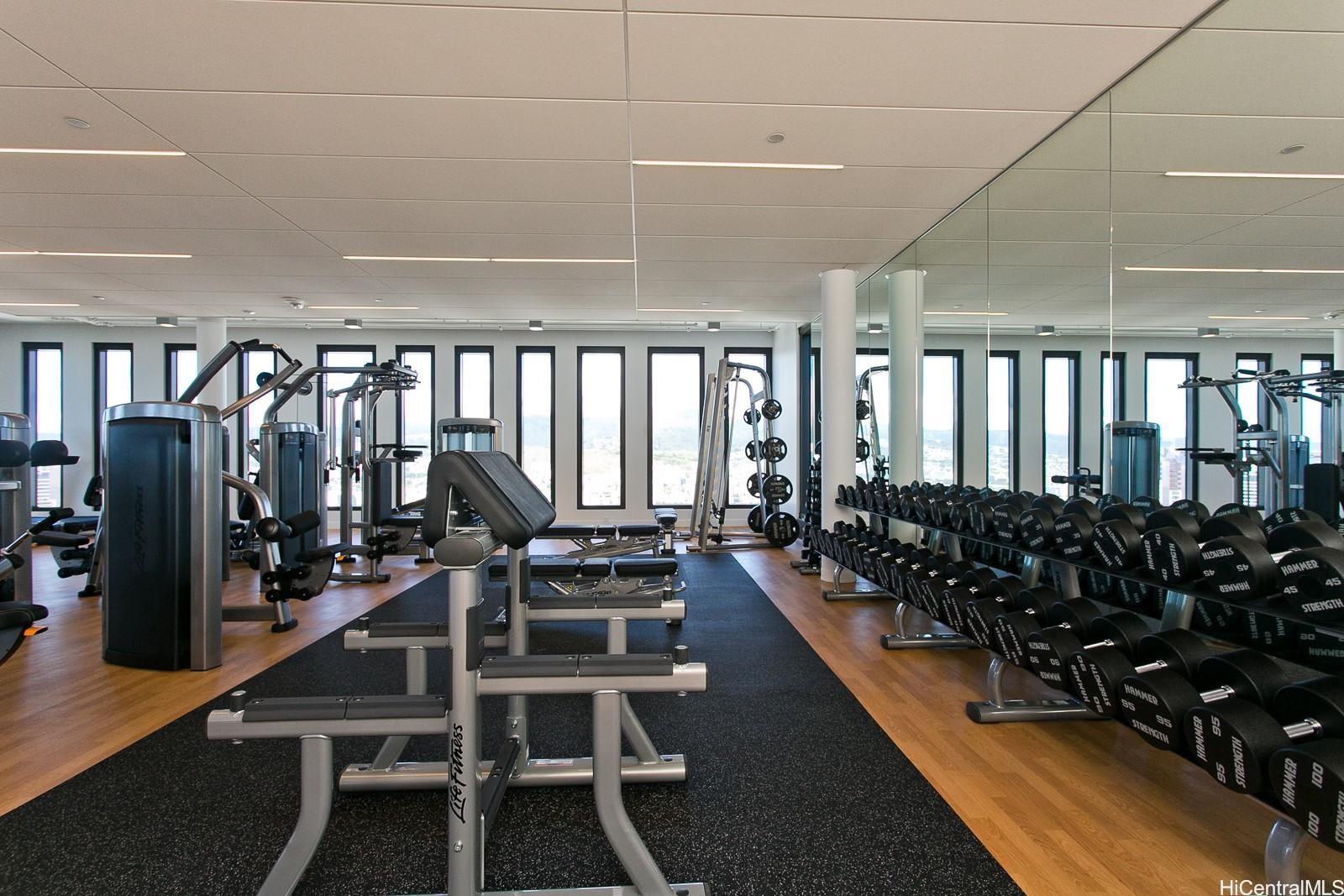 987 Queen Street Honolulu - Rental - photo 9 of 20