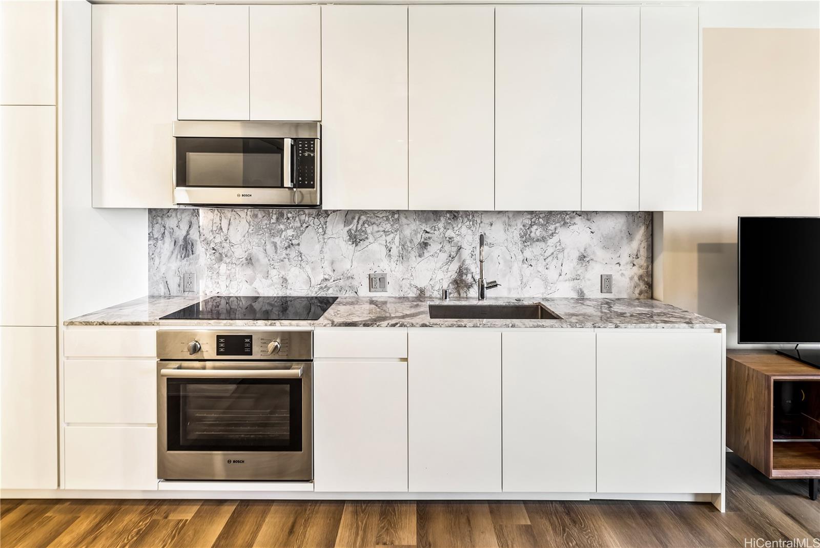 Aalii condo # 1806, Honolulu, Hawaii - photo 7 of 24