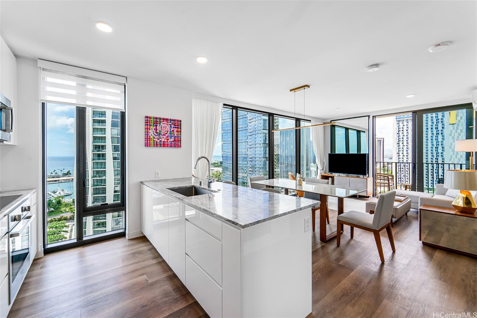 Aalii condo # 2001, Honolulu, Hawaii - photo 2 of 25