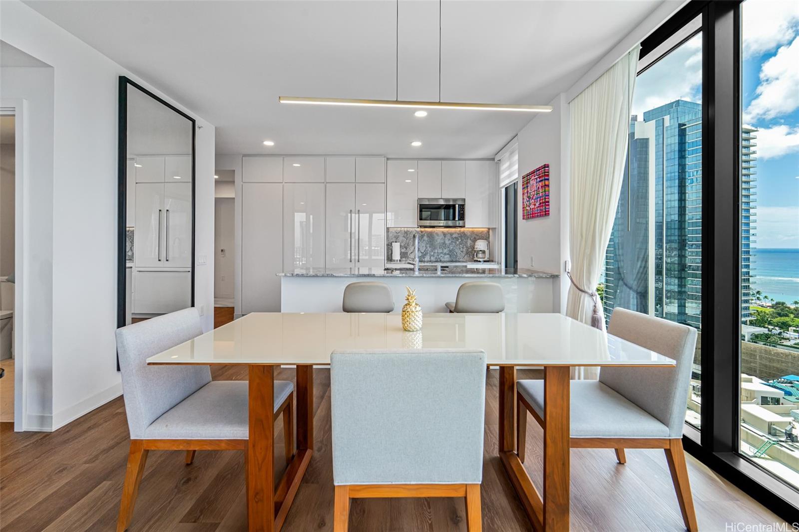 Aalii condo # 2001, Honolulu, Hawaii - photo 21 of 25