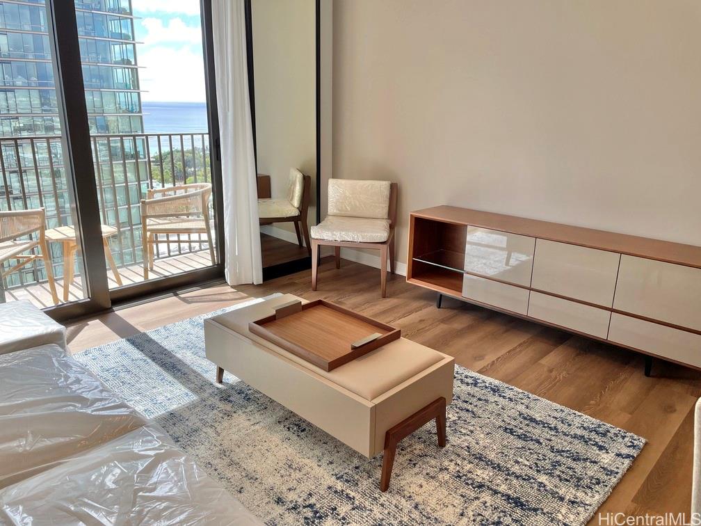 987 Queen St Honolulu - Rental - photo 2 of 20