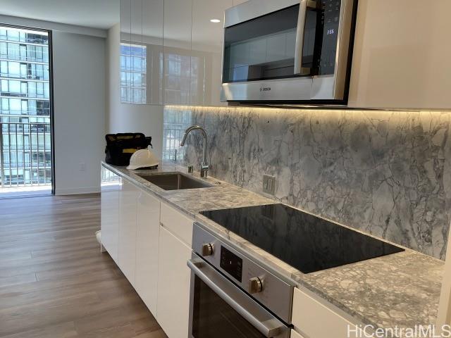 987 Queen St Honolulu - Rental - photo 9 of 20