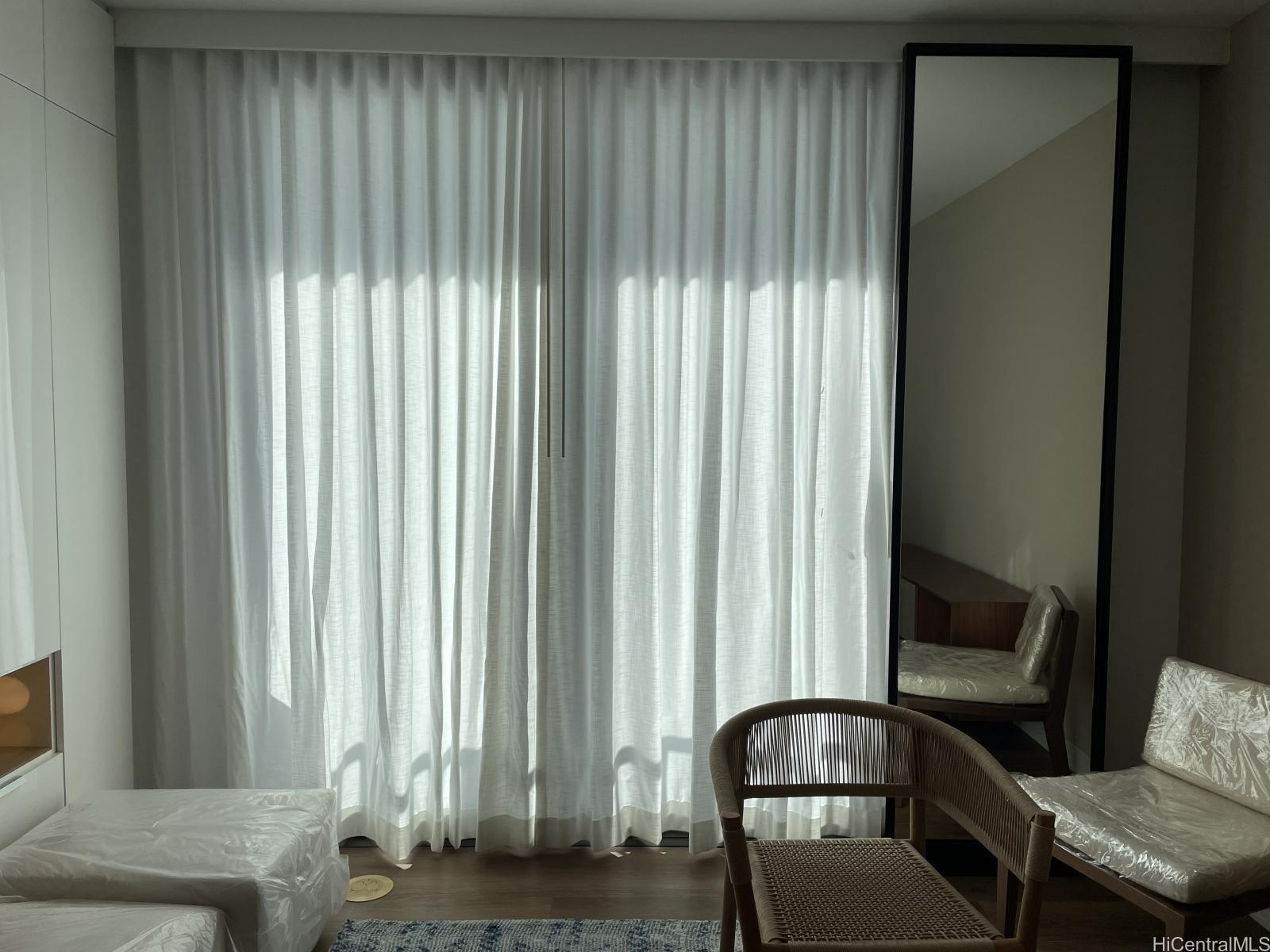 987 Queen St Honolulu - Rental - photo 10 of 20