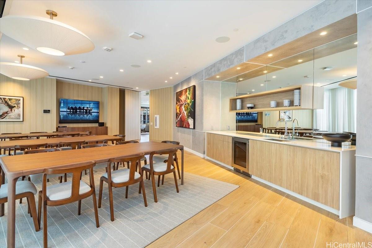 Aalii condo # 223, Honolulu, Hawaii - photo 18 of 19