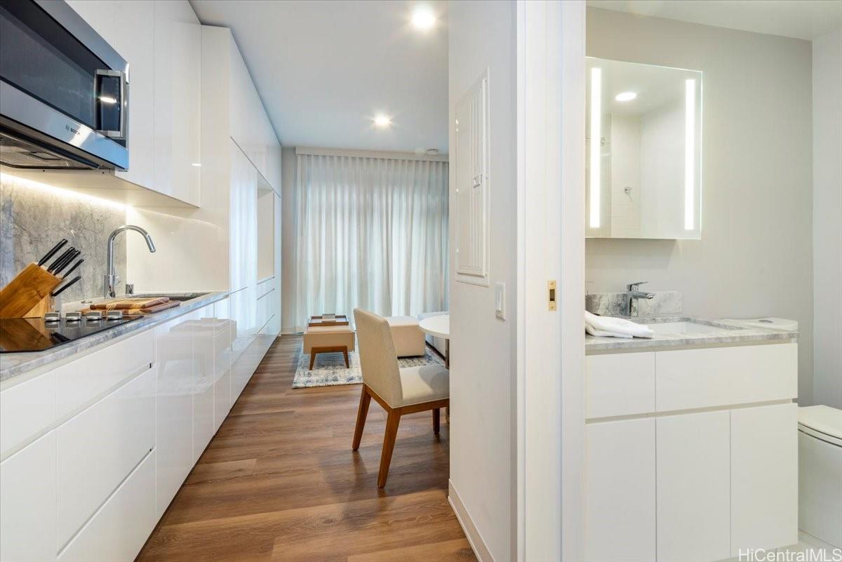 Aalii condo # 223, Honolulu, Hawaii - photo 3 of 19