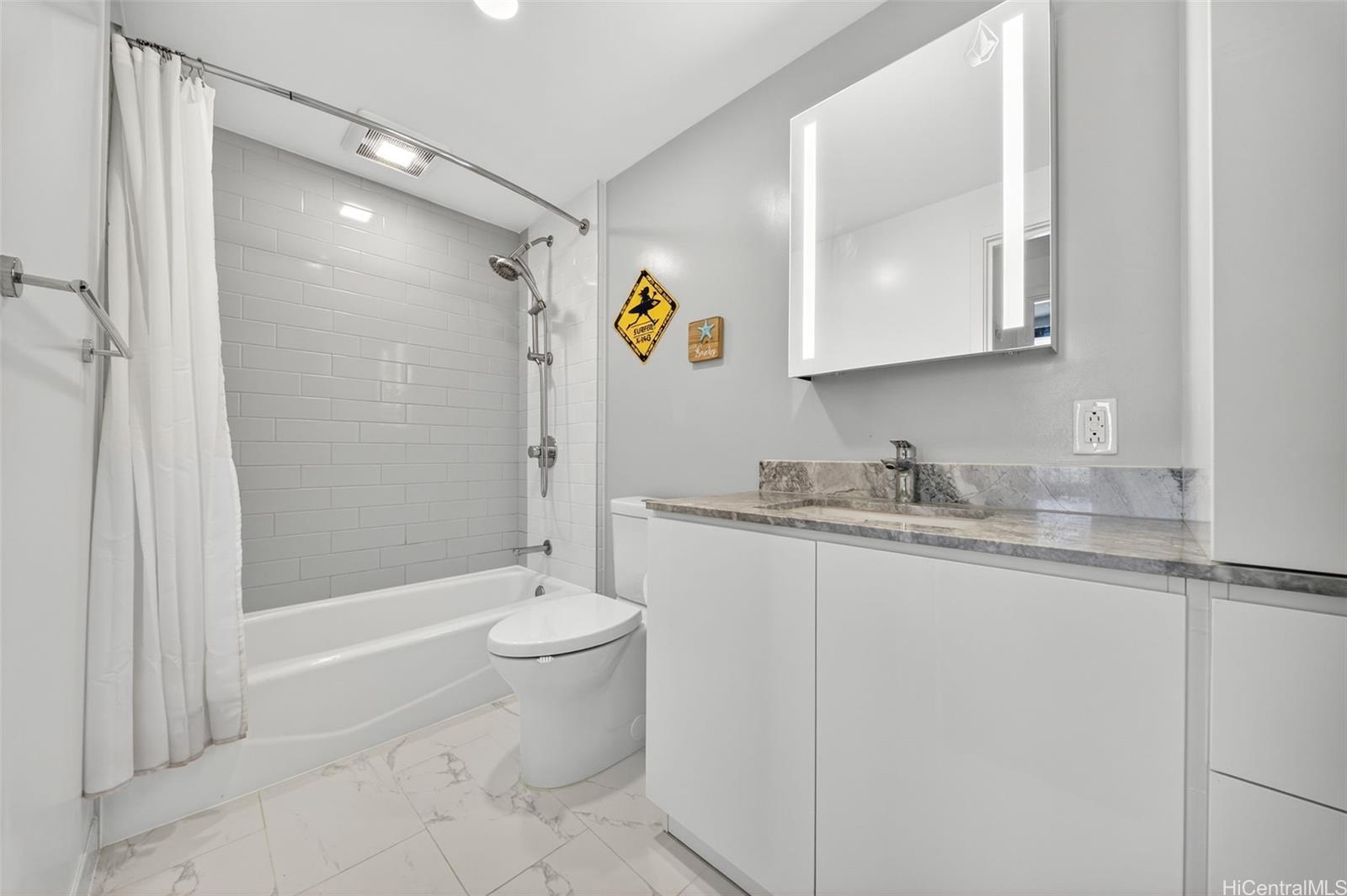 Aalii condo # 2303, Honolulu, Hawaii - photo 12 of 24