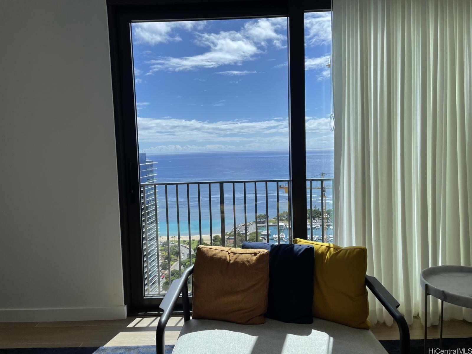 987 Queen St Honolulu - Rental - photo 18 of 24