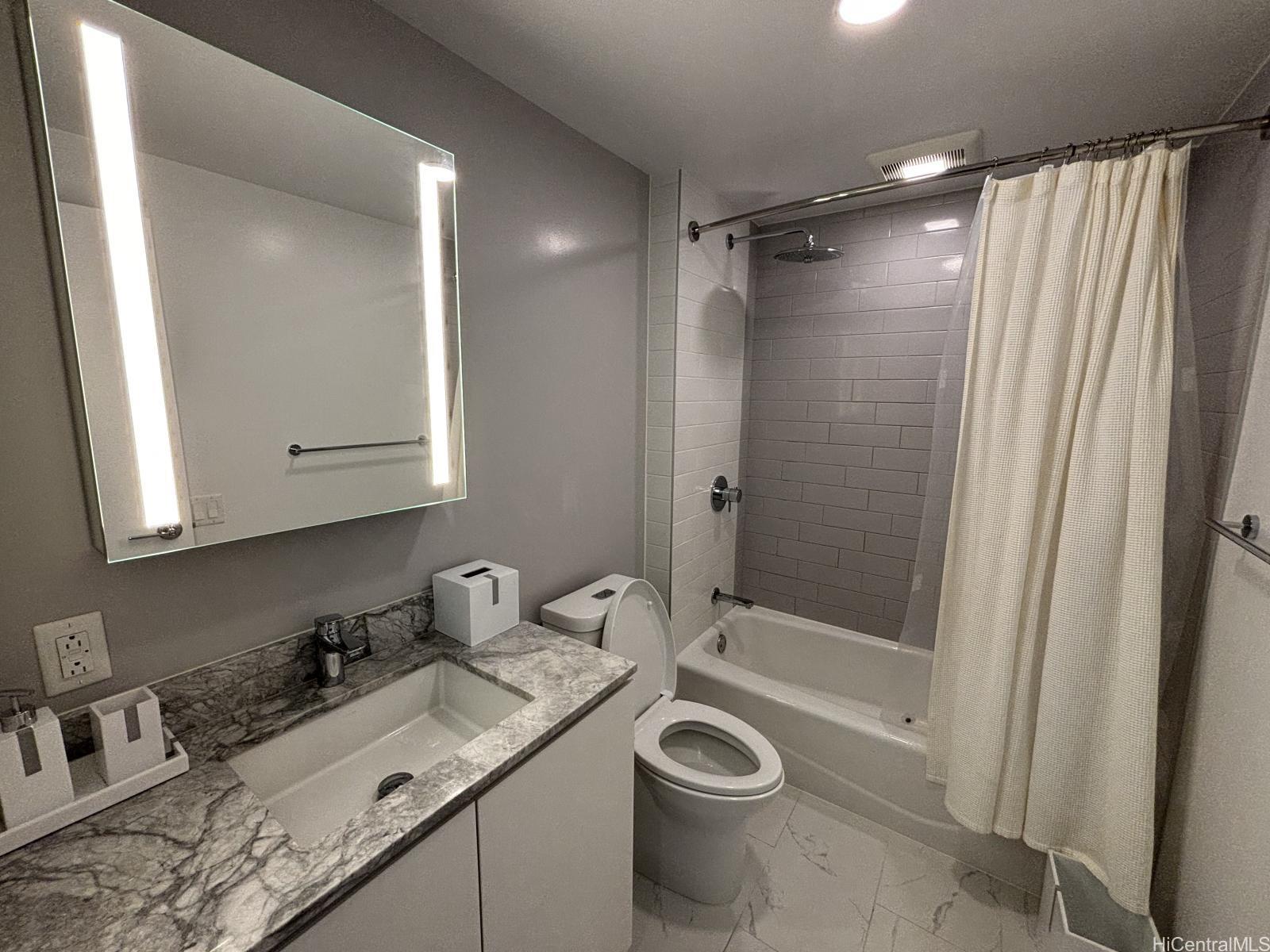 987 Queen St Honolulu - Rental - photo 6 of 24