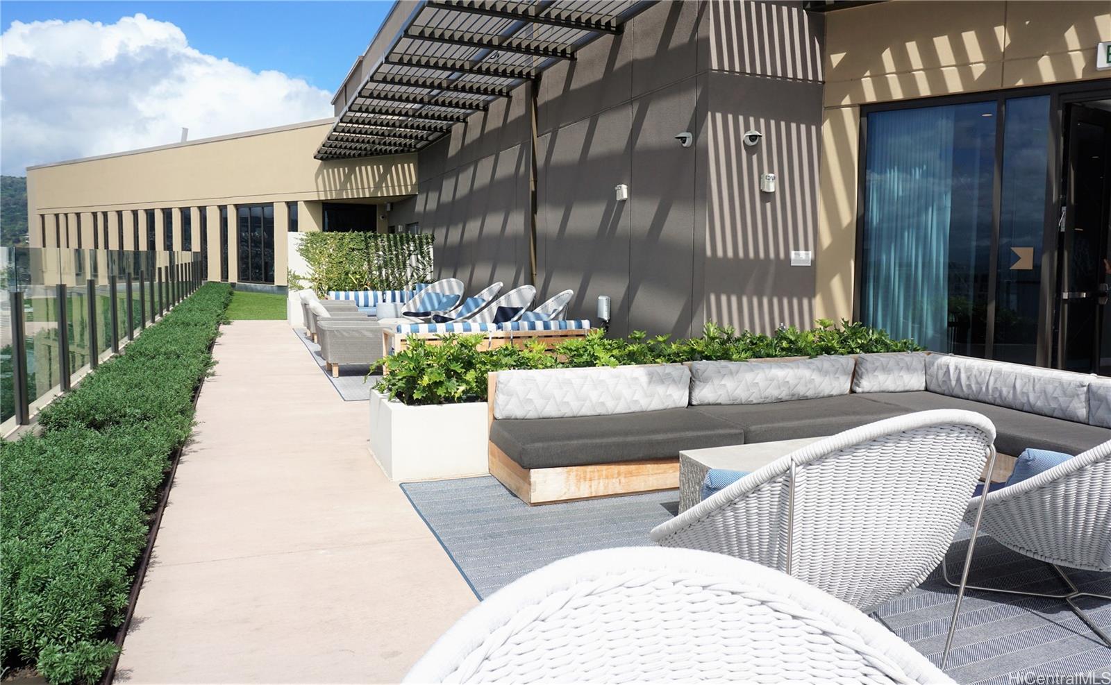 987 Queen St Honolulu - Rental - photo 14 of 21