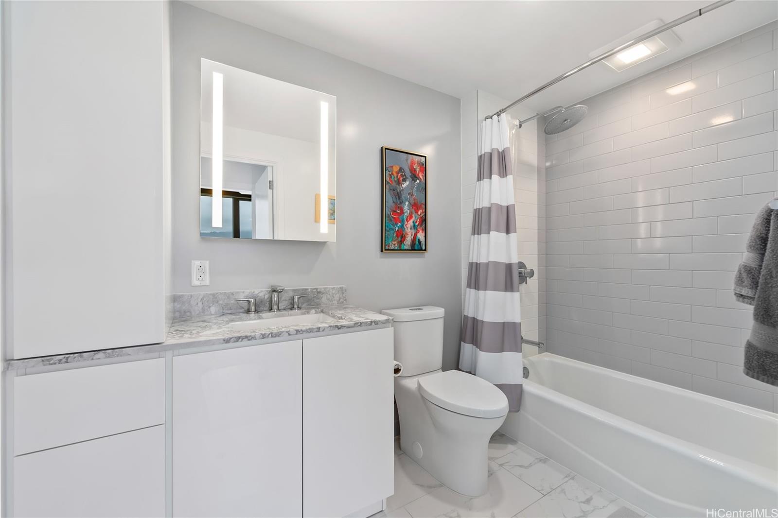 Aalii condo # 2514, Honolulu, Hawaii - photo 18 of 25